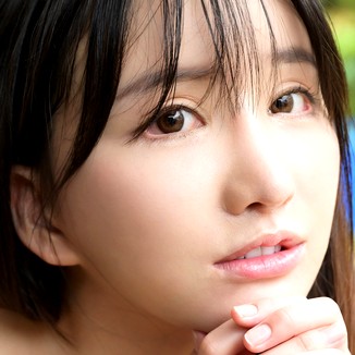 Karen Yuzuriha 楪カレン